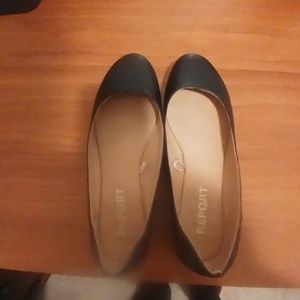 Women's black flats